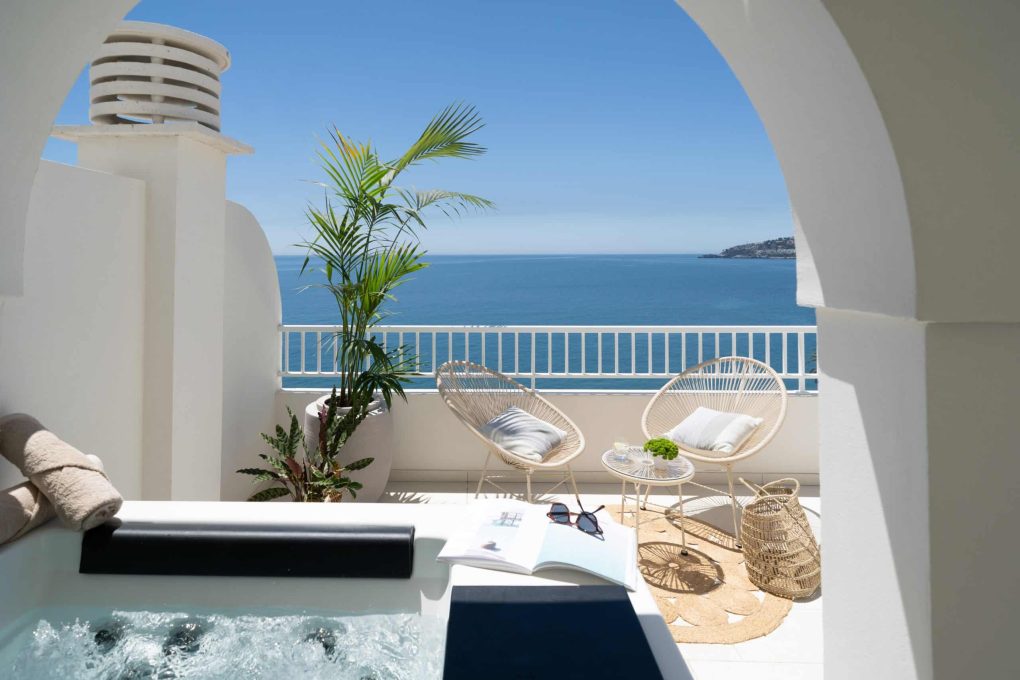 habitacion-panoramica-jacuzzi-1